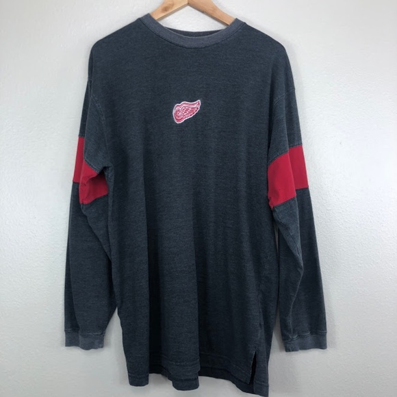 red wings long sleeve shirt